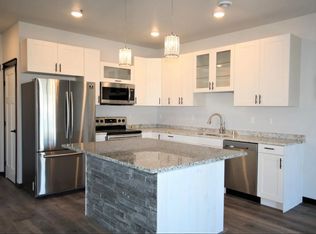 821 7th Ave S #1, Moorhead, MN 56560