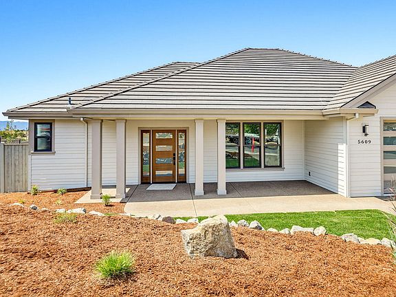 2nd image of 5609 Fallbrook Ln