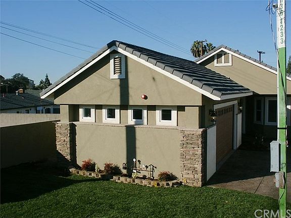 4th image of 429 N Lone Hill Ave