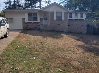 21 Rosewood Dr, Little Rock, AR 72209