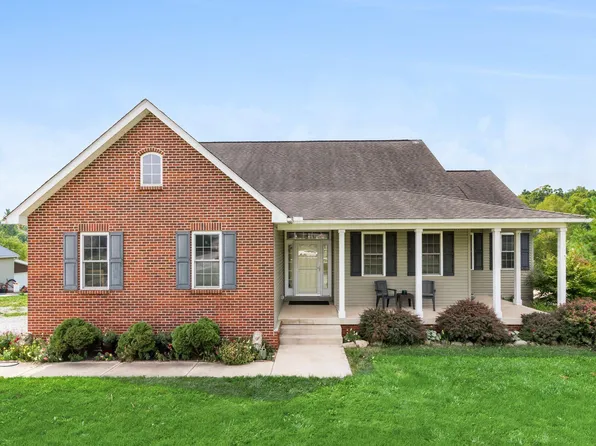 2710 Maple Leaf Ct, Centerburg, OH 43011