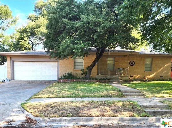 2505 Mears Dr, Gatesville, TX 76528