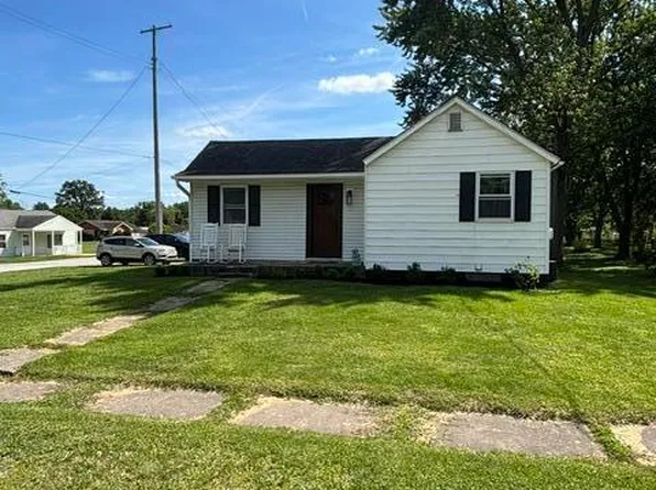 308 E Bates St, Hebron, IN 46341