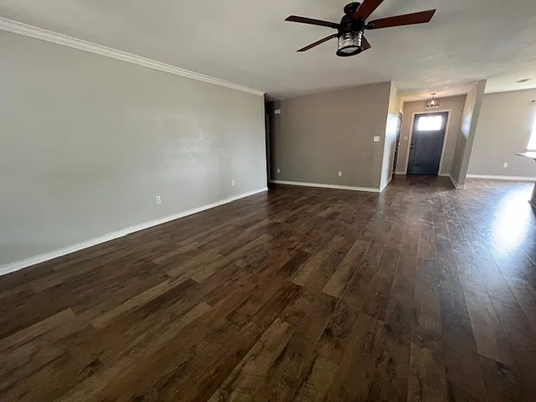 1051 Todd Trl — Photo 6