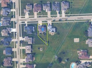 21592 Doral Dr, Macomb, MI 48042