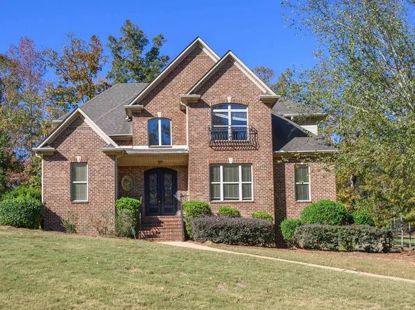 1050 Long Leaf Lake Dr, Bessemer, AL 35022