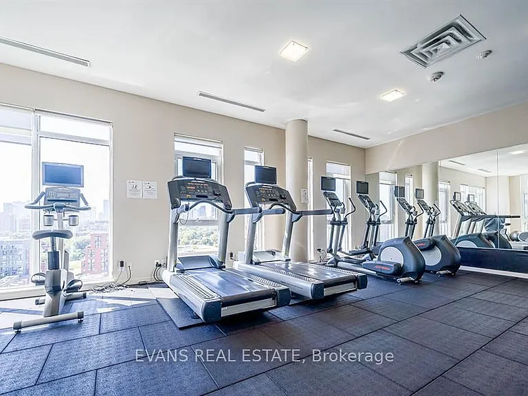 260 Sackville St #705 — Photo 25