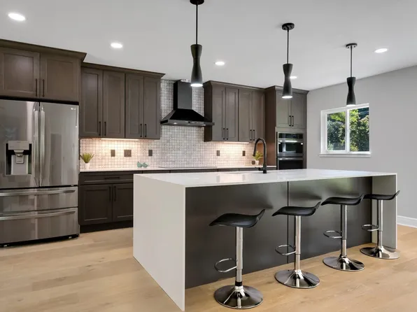 2084 Trescott Dr, Tallahassee, FL 32308