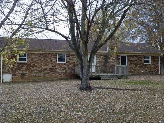 2nd image of 708 Sandalwood Ln