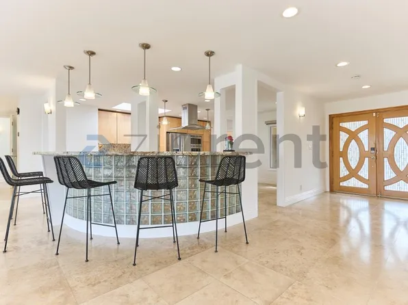 227 Milford Dr, Corona Del Mar, CA 92625