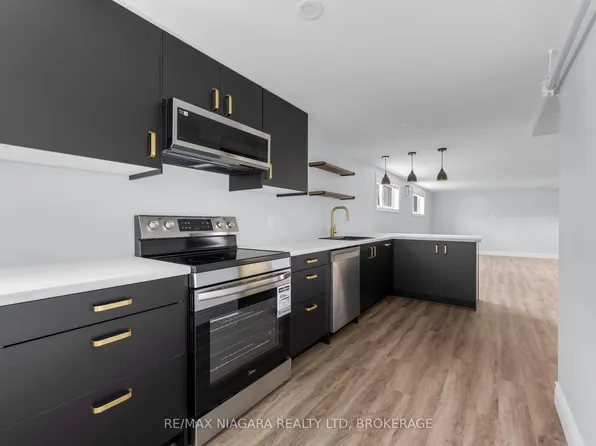 833 Foss Rd #11, Pelham, ON L0S 1C0