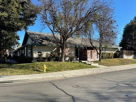 2nd image of 879 Fordham Dr