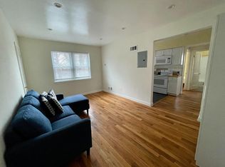 704 31st St SE, Washington, DC