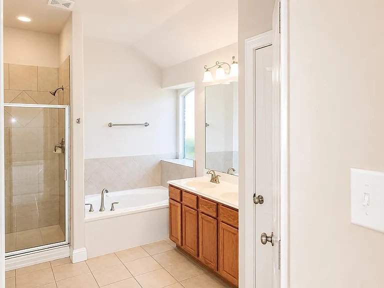 24914 Rosevale Ct — Photo 7