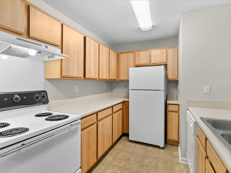 Stonebridge Apartments — Photo 23
