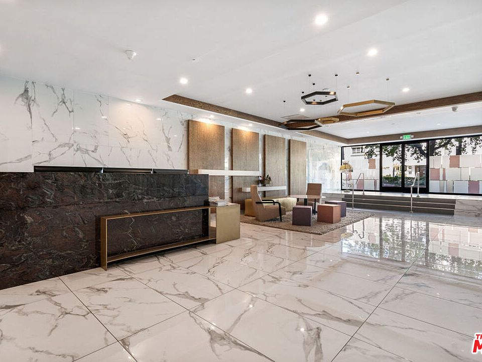 2nd image of 4460 Wilshire Blvd APT 207