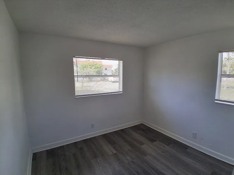 405 SW 13th Pl #112 — Photo 21