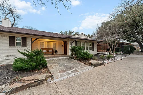 6806 Royal Ln Photo 1 6806 Royal Ln Photo 1