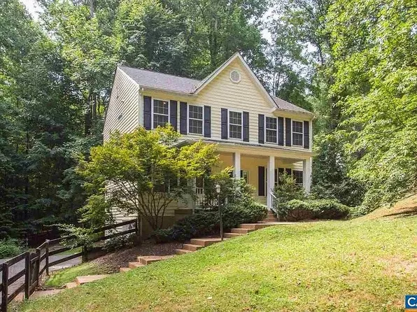 305 E Monacan Dr, Charlottesville, VA 22901