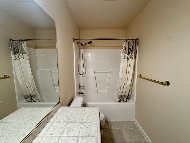 8310 NE 187th Way — Photo 18