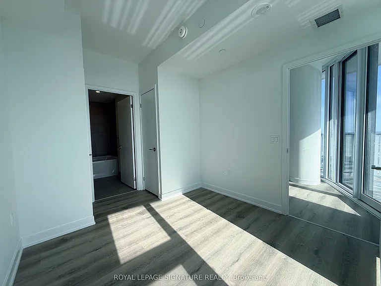 1 Fairview Rd E #1911 — Photo 13