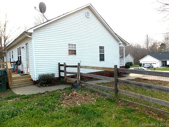 4th image of 1637 Norfolk Ct
