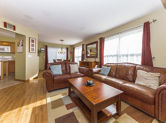 4th image of 2141 Mohican Dr
