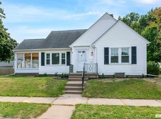 521 W Hayes St, Davenport, IA 52803