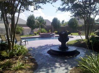 137 Oak Ridge Dr, La Place, LA 70068