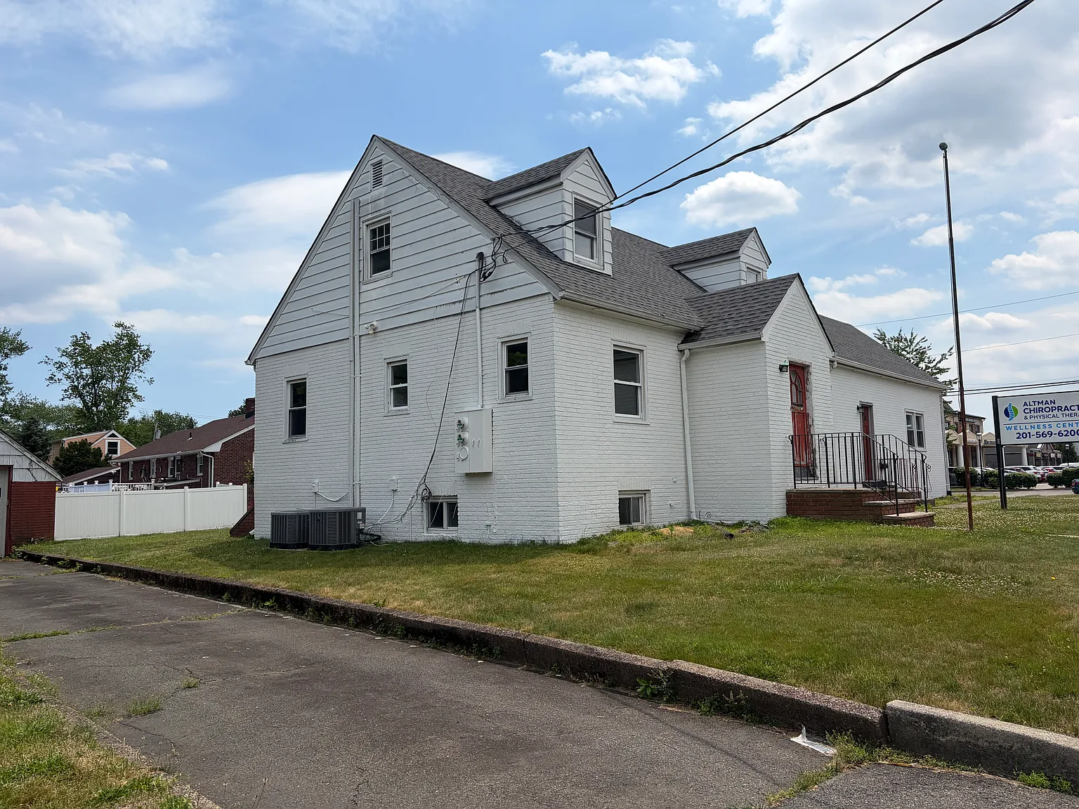 2 bed, $2,800 — Photo 1
