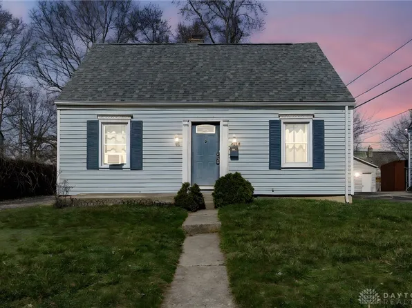 2215 Farmside Dr, Dayton, OH 45420