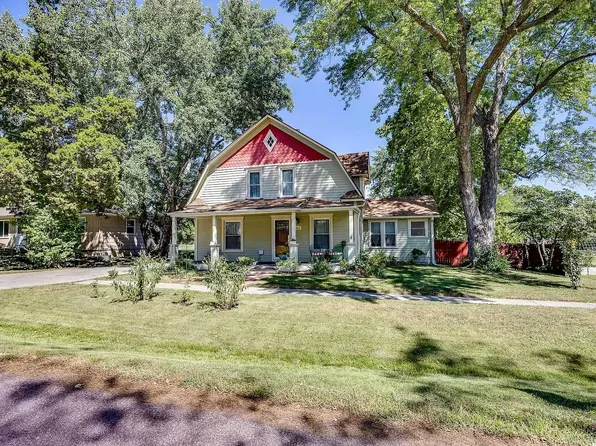 1512 College St, Baldwin City, KS 66006