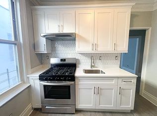 35-31 Crescent St #3-R, Astoria, NY 11106