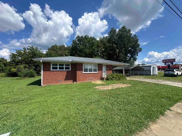 214 Tn Ave N, Parsons, TN 38363