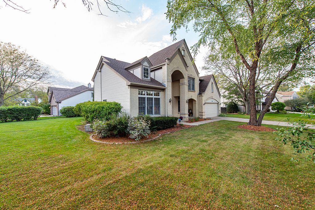 390 Churchill Ln, Gurnee, IL 60031 | Zillow
