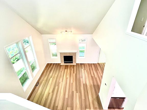 4th image of 11210 Slater Ave NE APT 101