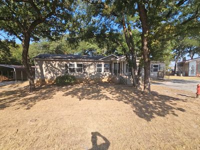 100 Live Oak St, Azle, TX, 76020