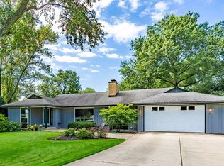 1500 Blackhawk Dr, Schaumburg, IL