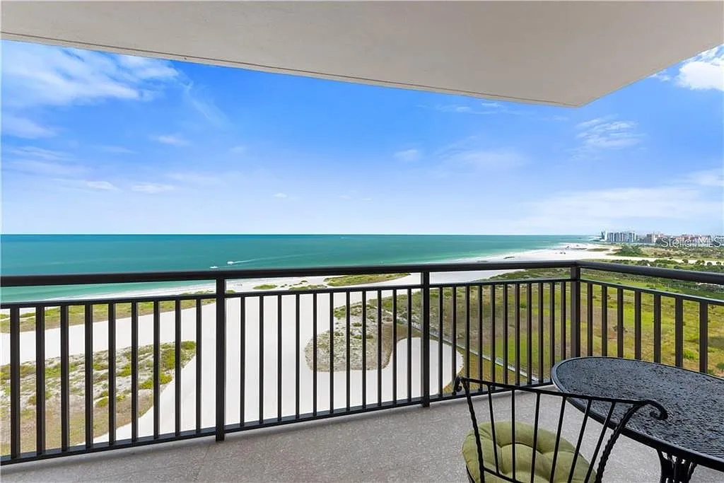 Studio, 1.0 bath, 625 sqft, $2,350 — Photo 3