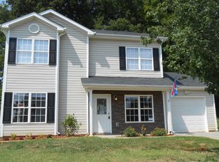 3134 Hiram St, Charlotte, NC 28208