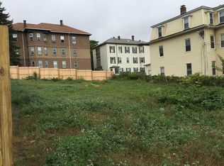 17 Mott St, Worcester, MA 01604