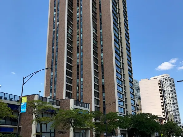 1850 N Clark St APT 2810, Chicago, IL 60614