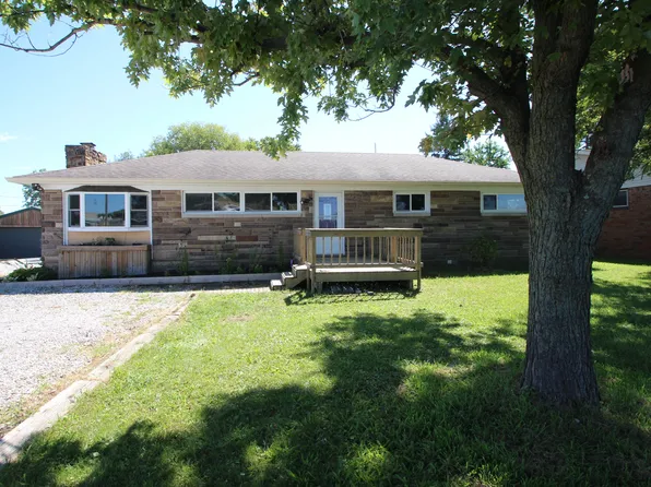 559 Mackey Rd, Danville, IN 46122