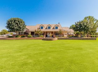 3917 E Brooks Farm Rd, Gilbert, AZ 85298