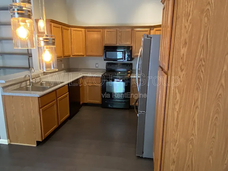 313 Tamarack Ct — Photo 6