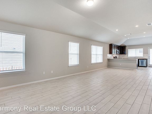 5th image of 168 Heather Glen Way