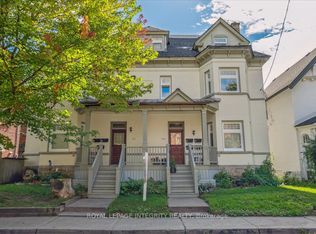 468 Besserer St #1, Ottawa, ON K1N 6C3