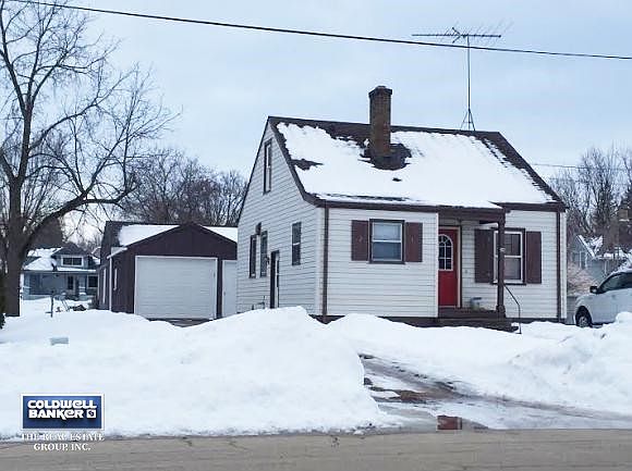House w/GARAGE & SHOP