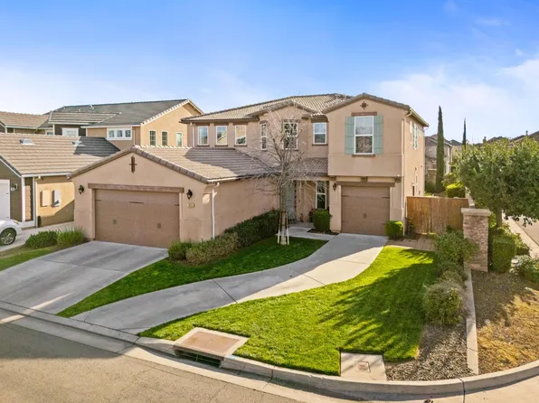 1814 N Notting Hill Ln, Clovis, CA 93619