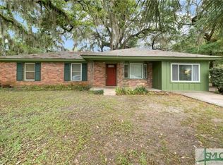 2401 Dolphin Dr, Savannah, GA 31406
